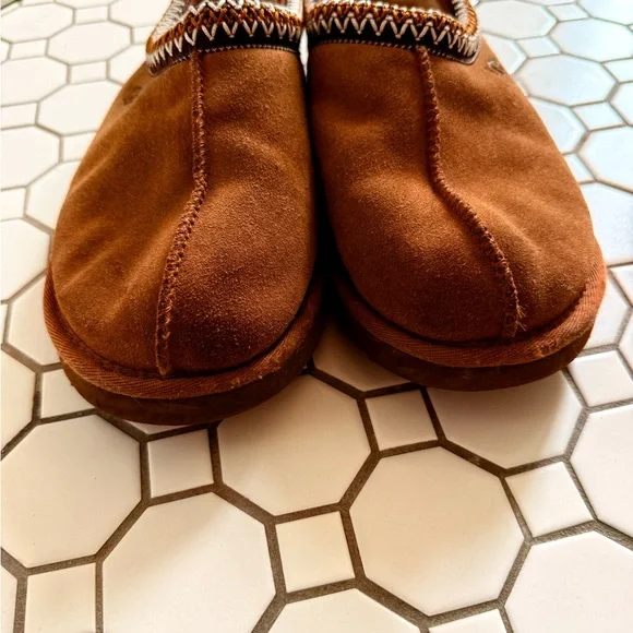 UGG Chestnut Suede Slippers - Picture 6 of 8